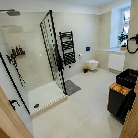 Mirra Hotel